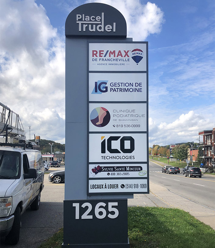 Fabrication et installation de pylone corporatif